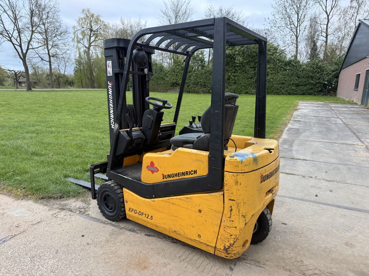 Jungheinrich 1250kg elektrisch 3-delig 4.2m freelift Sideshift