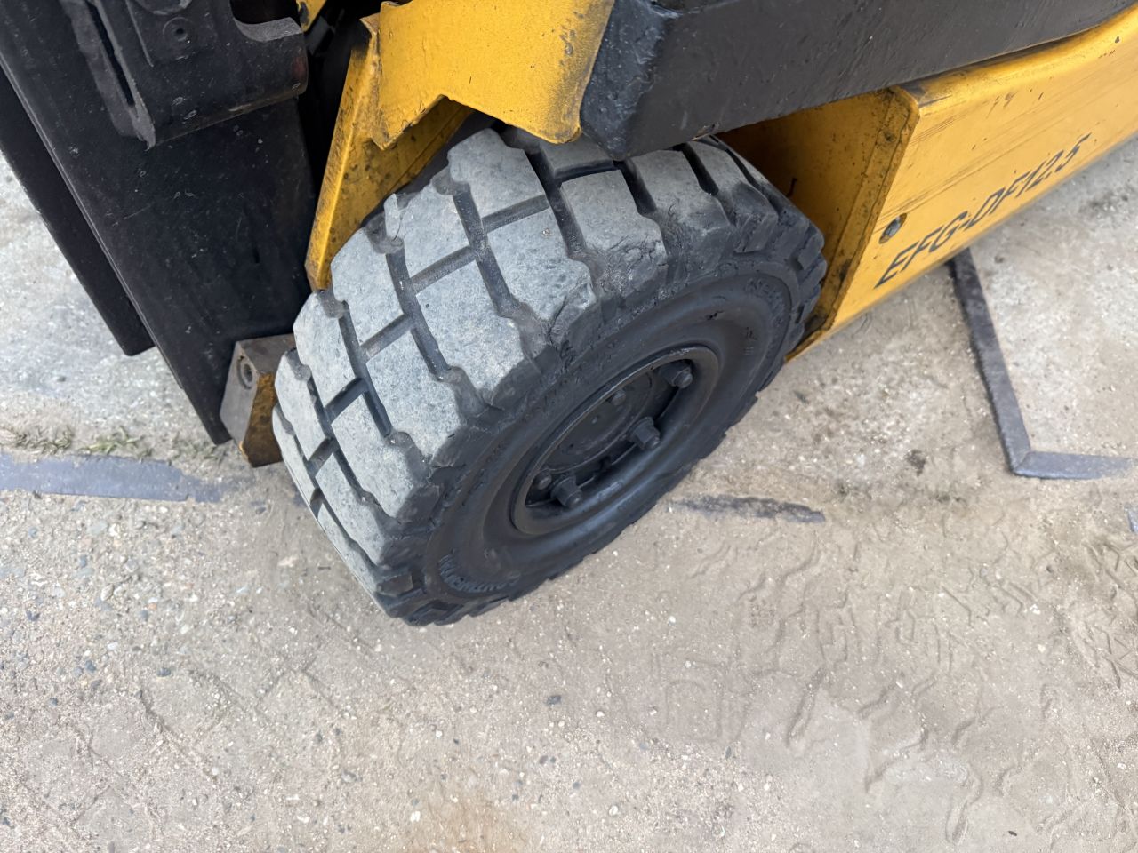 Jungheinrich 1250kg elektrisch 3-delig 4.2m freelift Sideshift