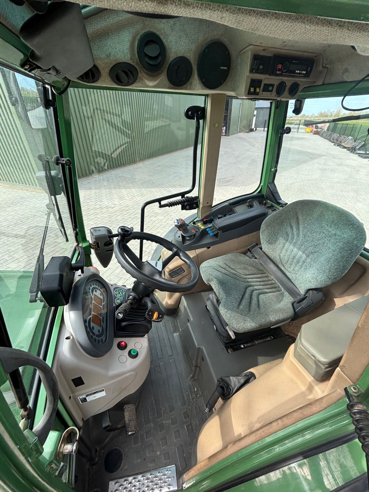 Fendt 209p ( 3800 uur )