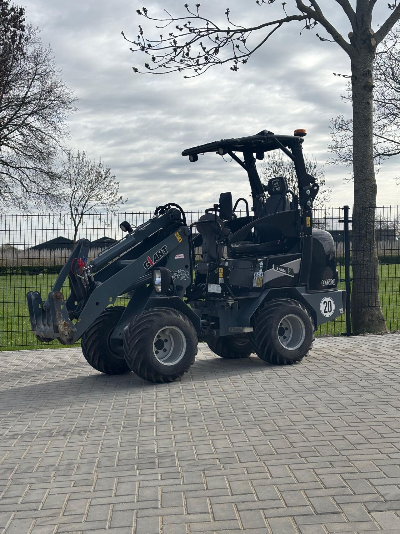 Giant g1500 full opties ! ( 240 uur )