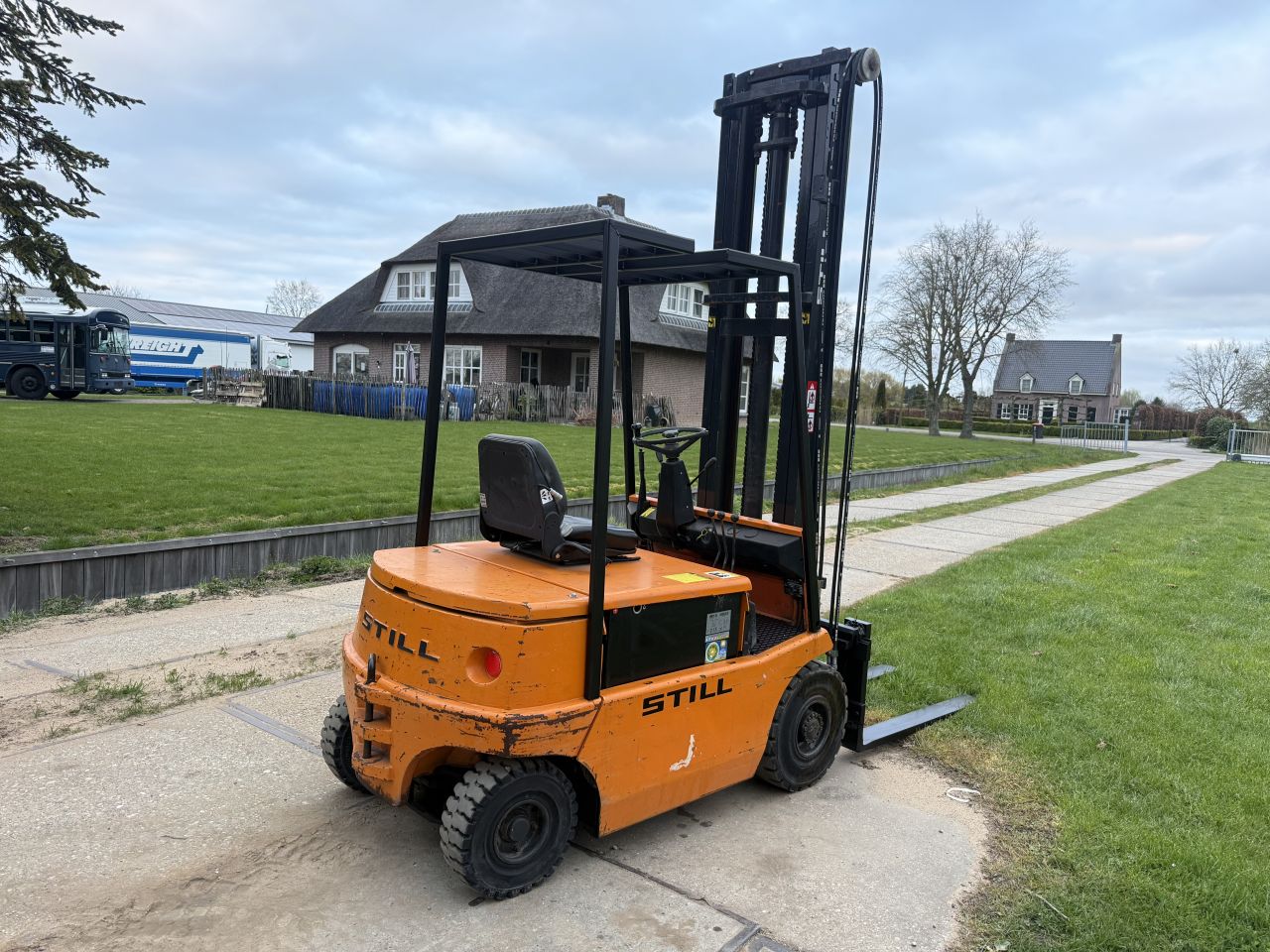 Inruilkoopje Still 2.5 tonner elektrische heftruck Sideshift