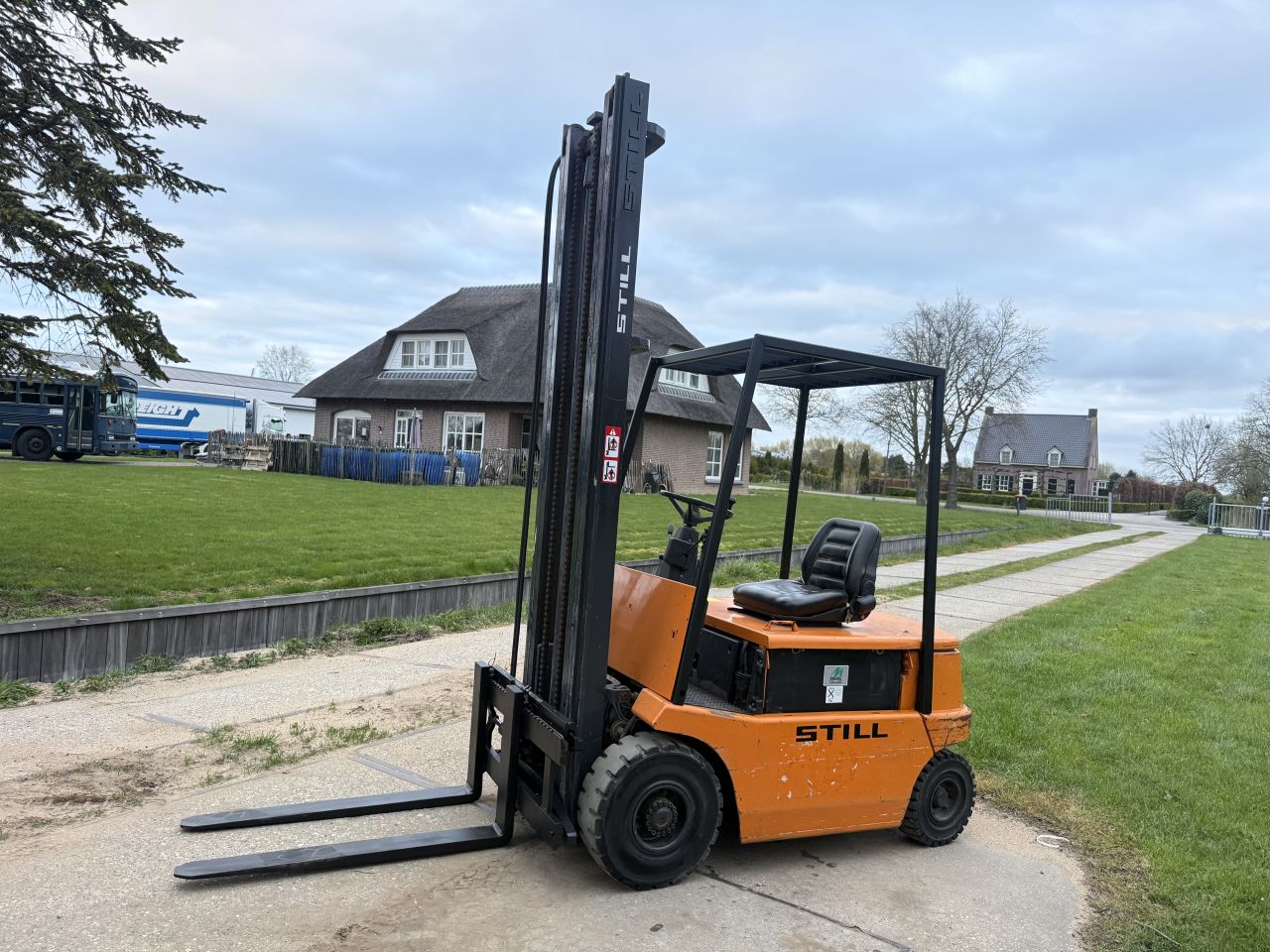 Inruilkoopje Still 2.5 tonner elektrische heftruck Sideshift