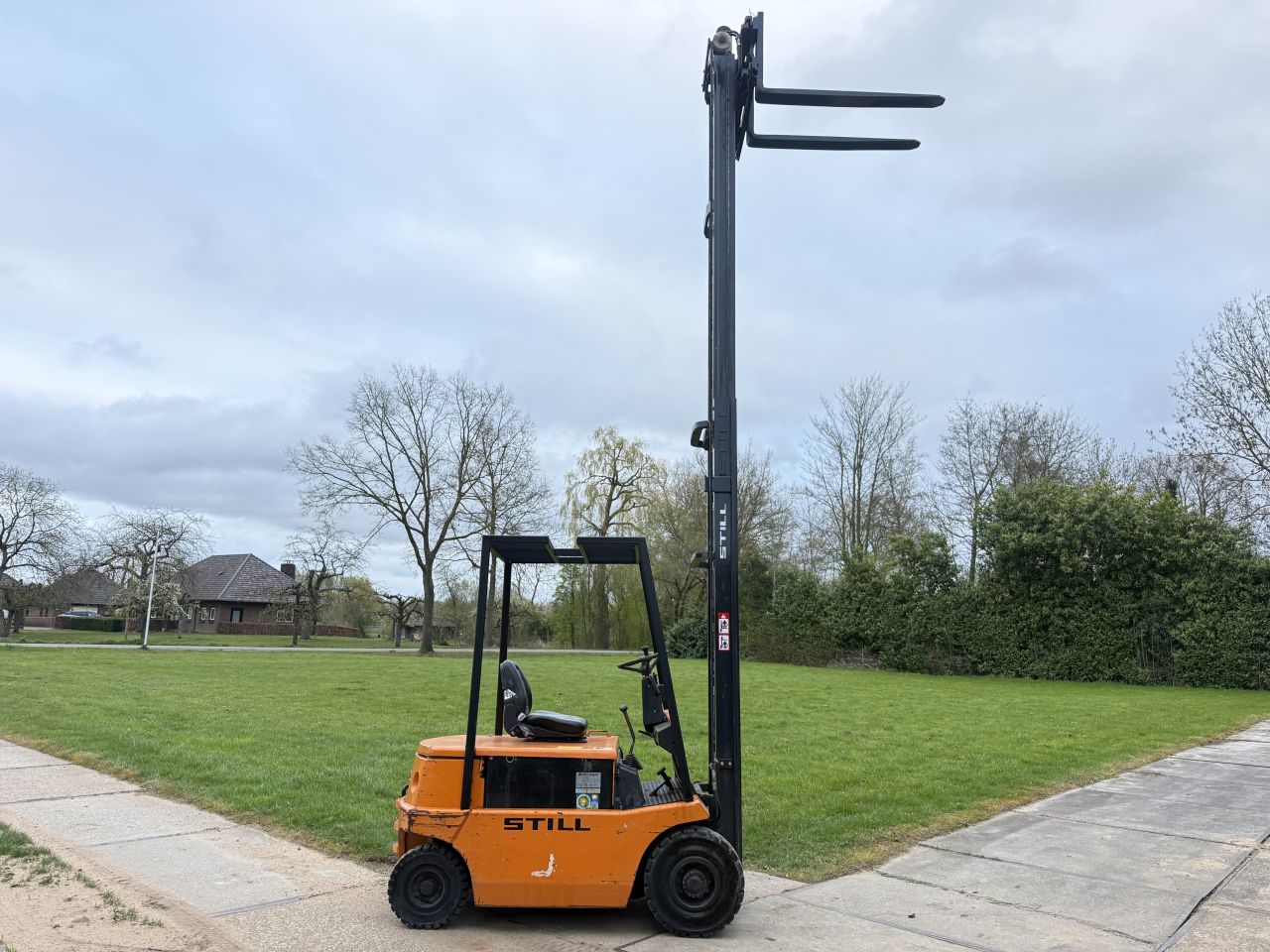 Inruilkoopje Still 2.5 tonner elektrische heftruck Sideshift