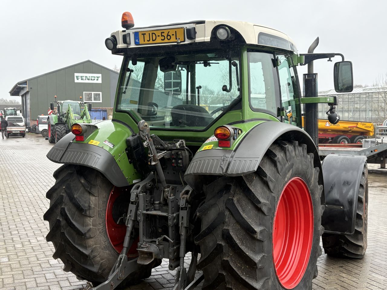 Fendt 211 Vario tms