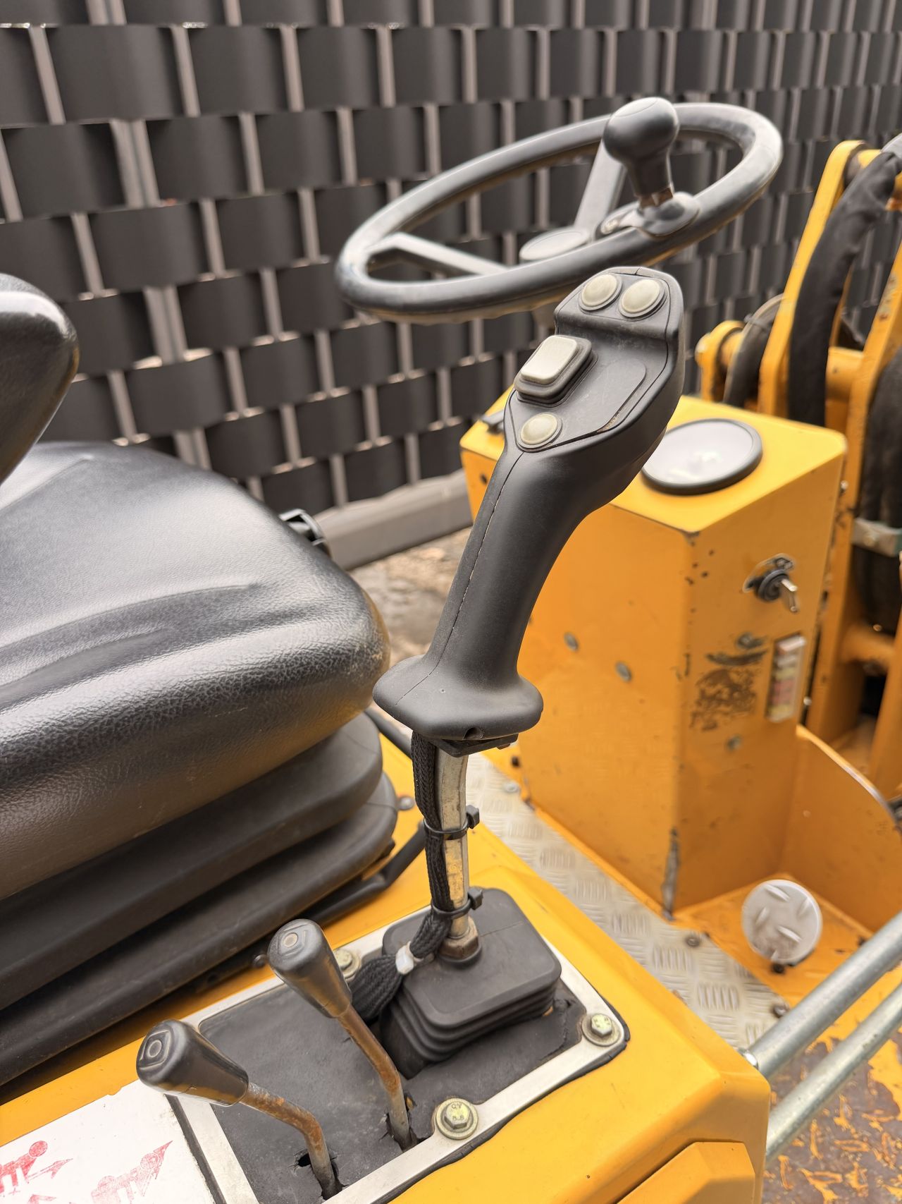 Knikmops 130 shovel schaffer avant giant weidemann