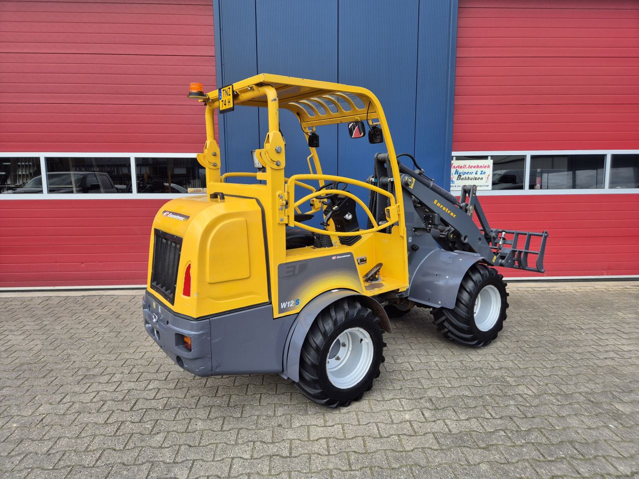 EUROTRAC W12 SHOVEL 4 CILINDER KUBOTA BOUWJAAR 2021 KENTEKEN