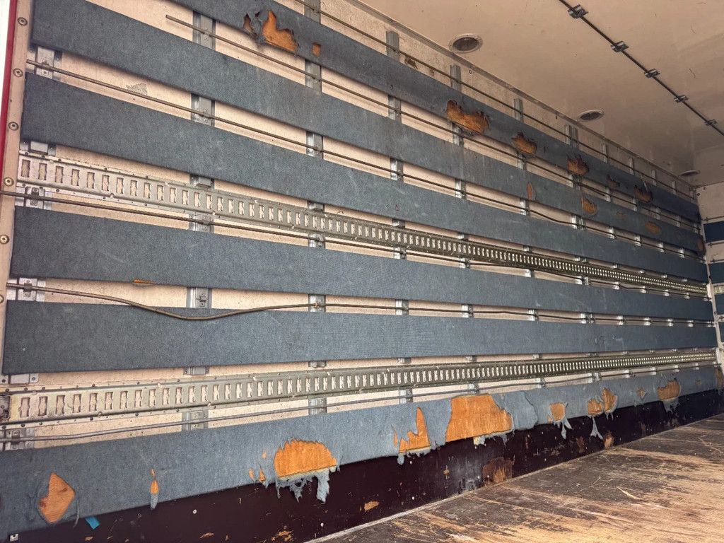 Mercedes-Benz Atego 1217 **FRENCH TRUCK-FULL STEEL SUSPENSION**