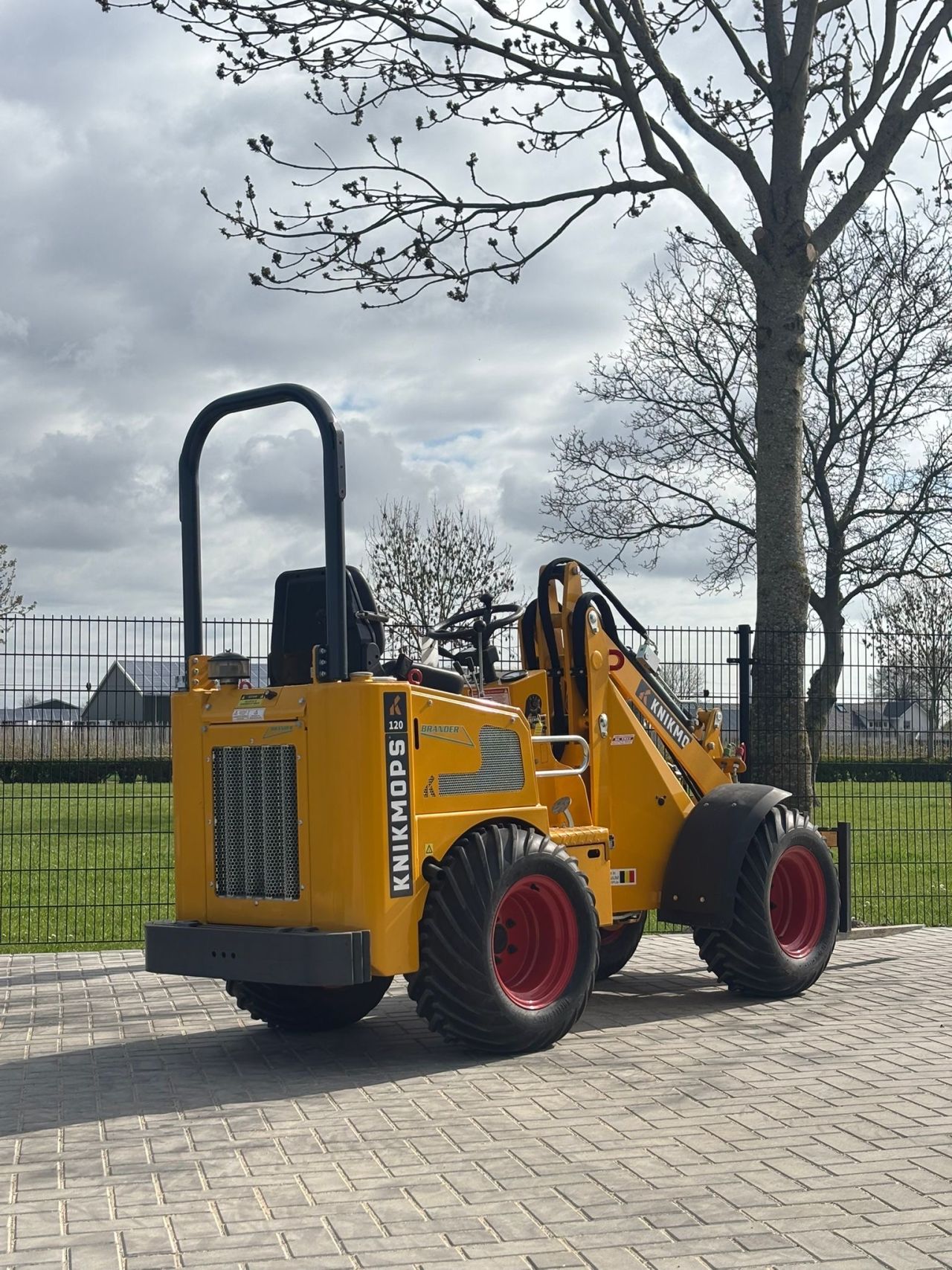 Knikmops 120/130 80 uur !