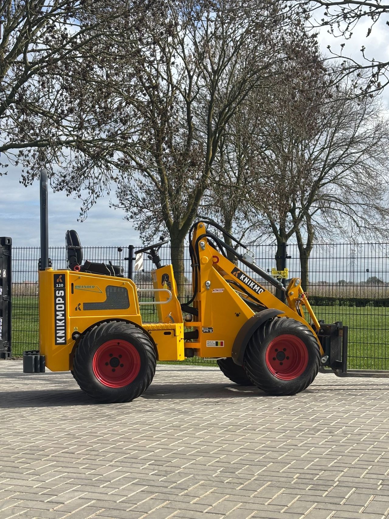 Knikmops 120/130 80 uur !