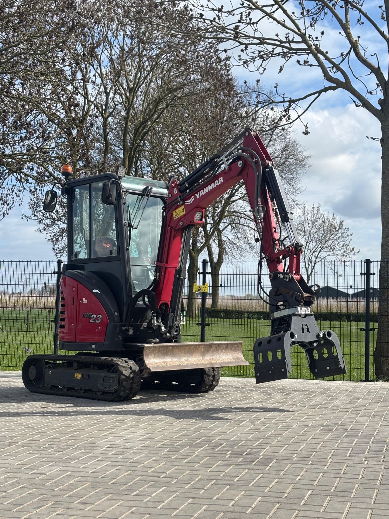 Yanmar VIO23-6 minigraver ( 390 uur )