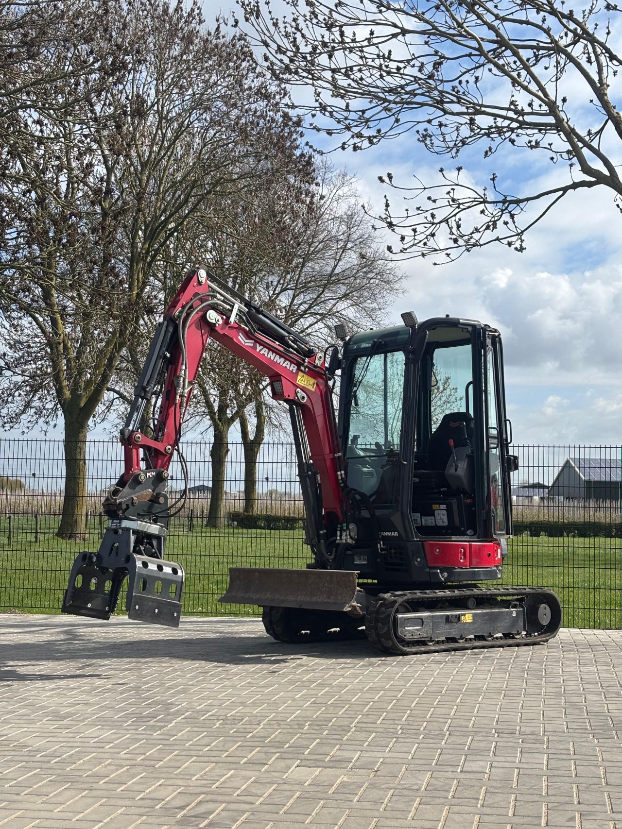 Yanmar VIO23-6 minigraver ( 390 uur )