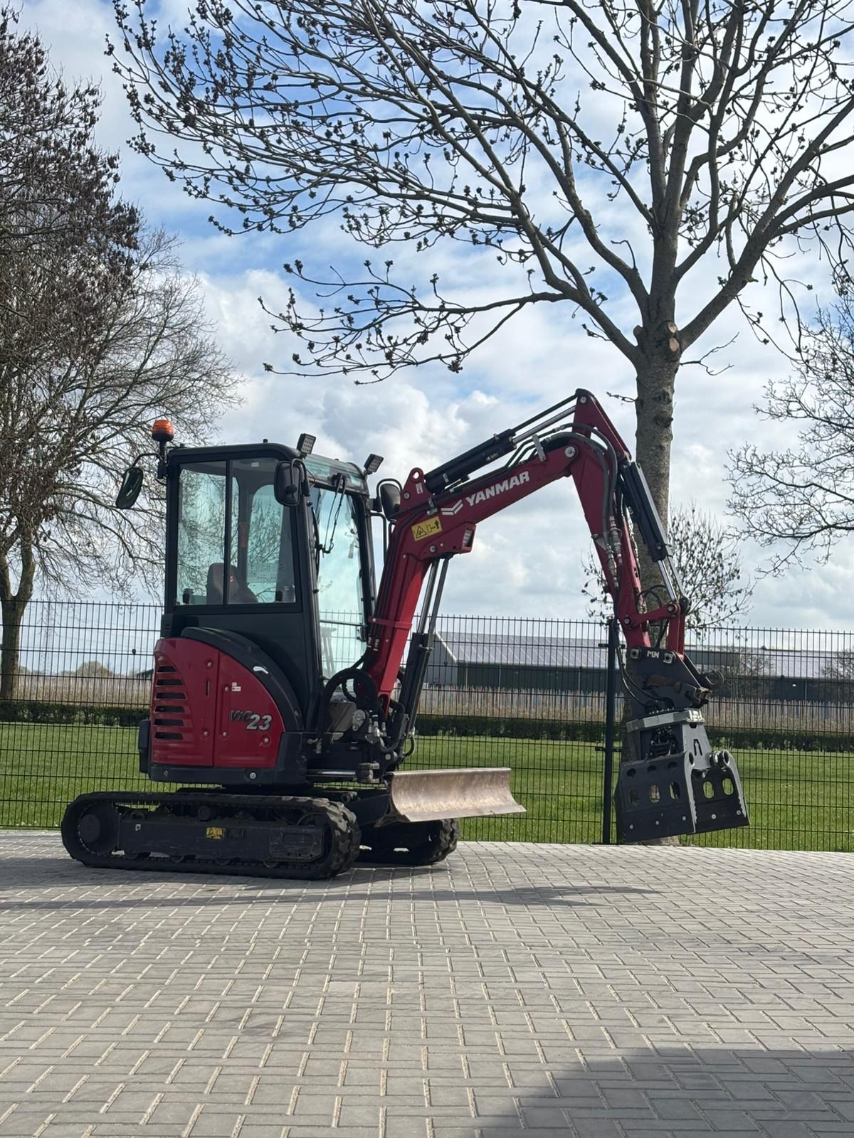 Yanmar VIO23-6 minigraver ( 390 uur )