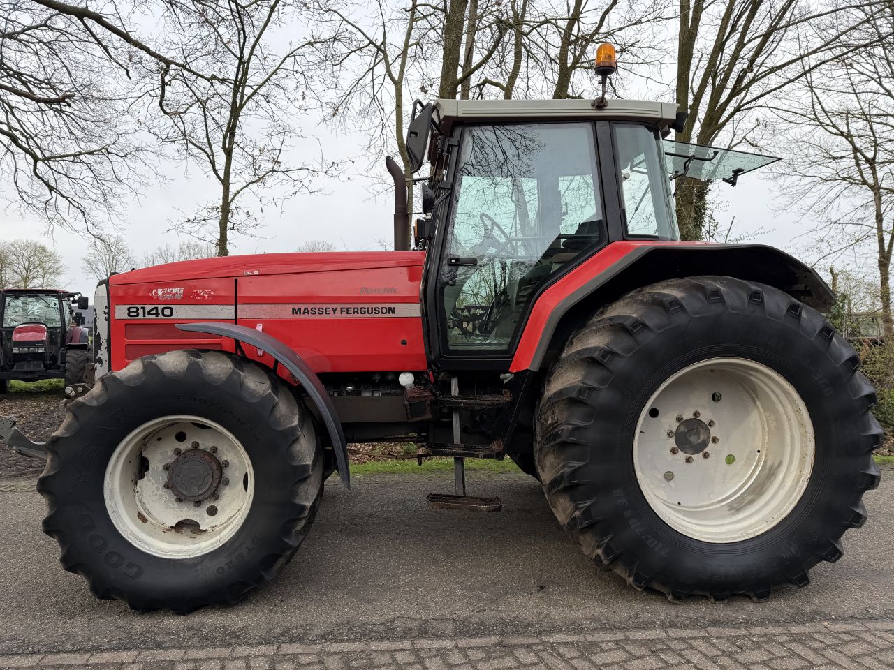 Massey Ferguson 8140 Dynashift