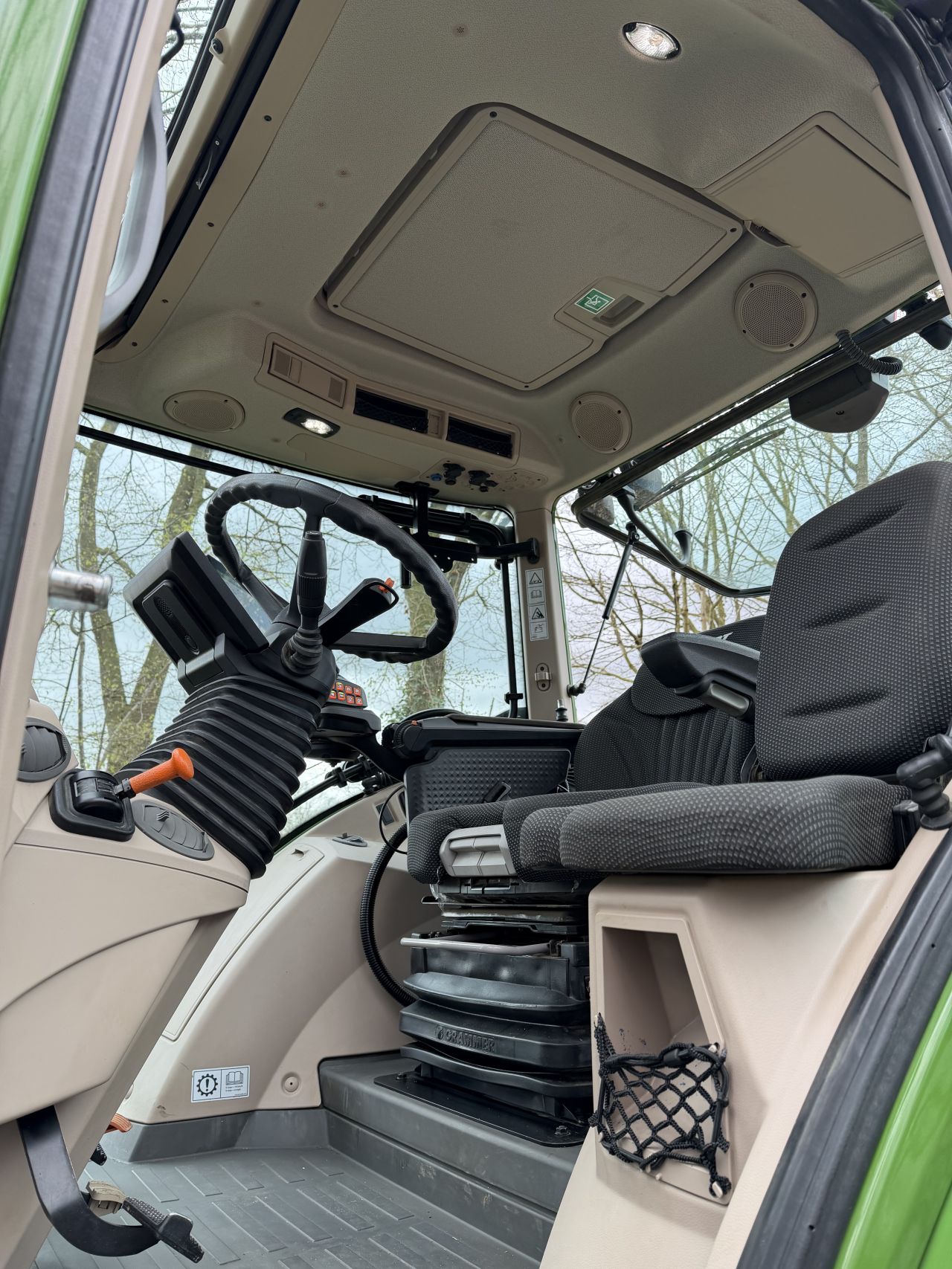 Fendt 724 Gen 6 met Fendt frontlader