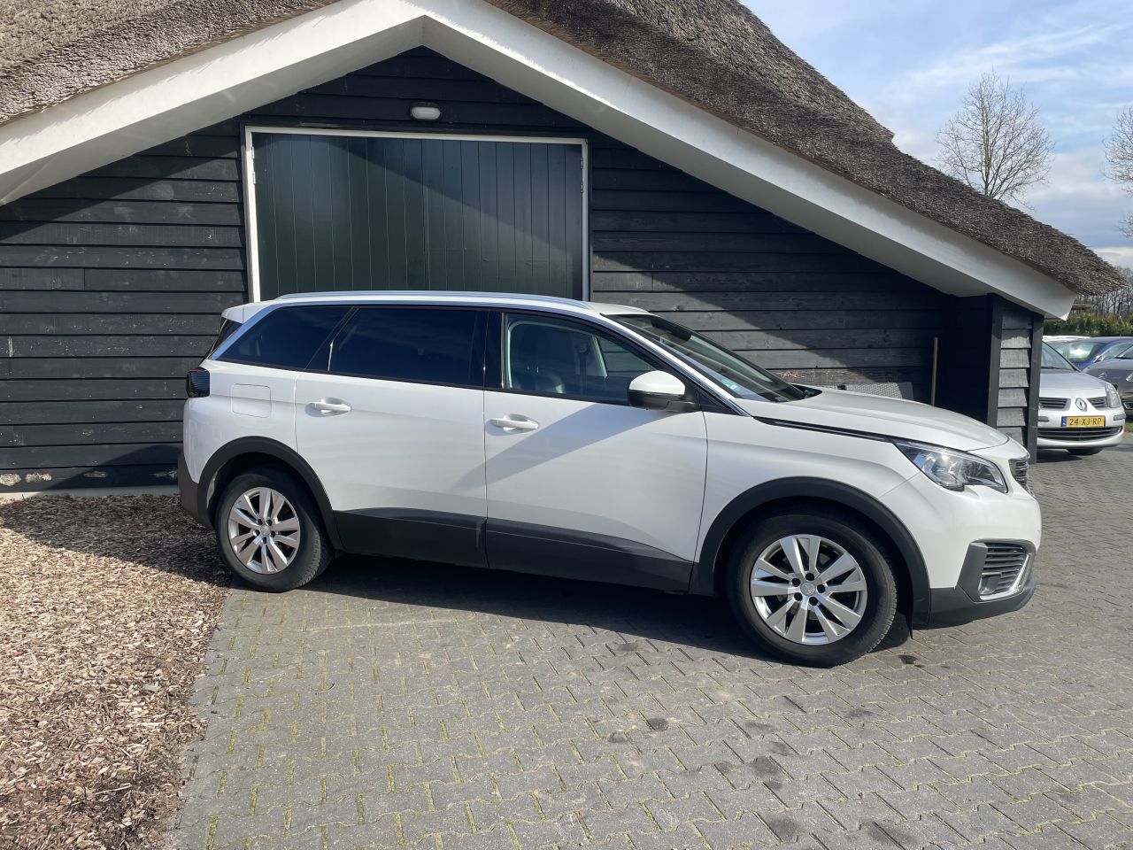 Peugeot 5008, Airco, Cruisecontrol, Multifunctioneel stuurwiel,