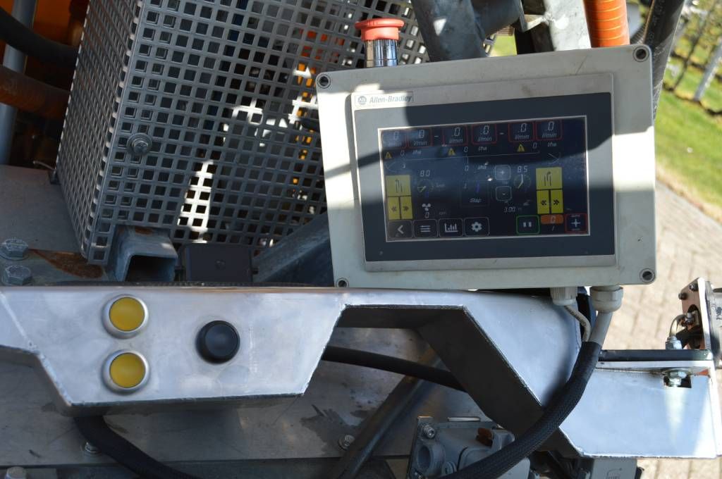 H.S.S. CF2000-3NG Boomgaardspuit 3-rijer