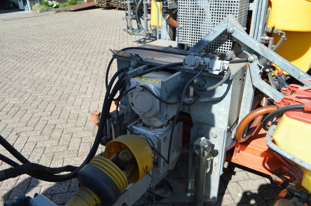 H.S.S. CF2000-3NG Boomgaardspuit 3-rijer