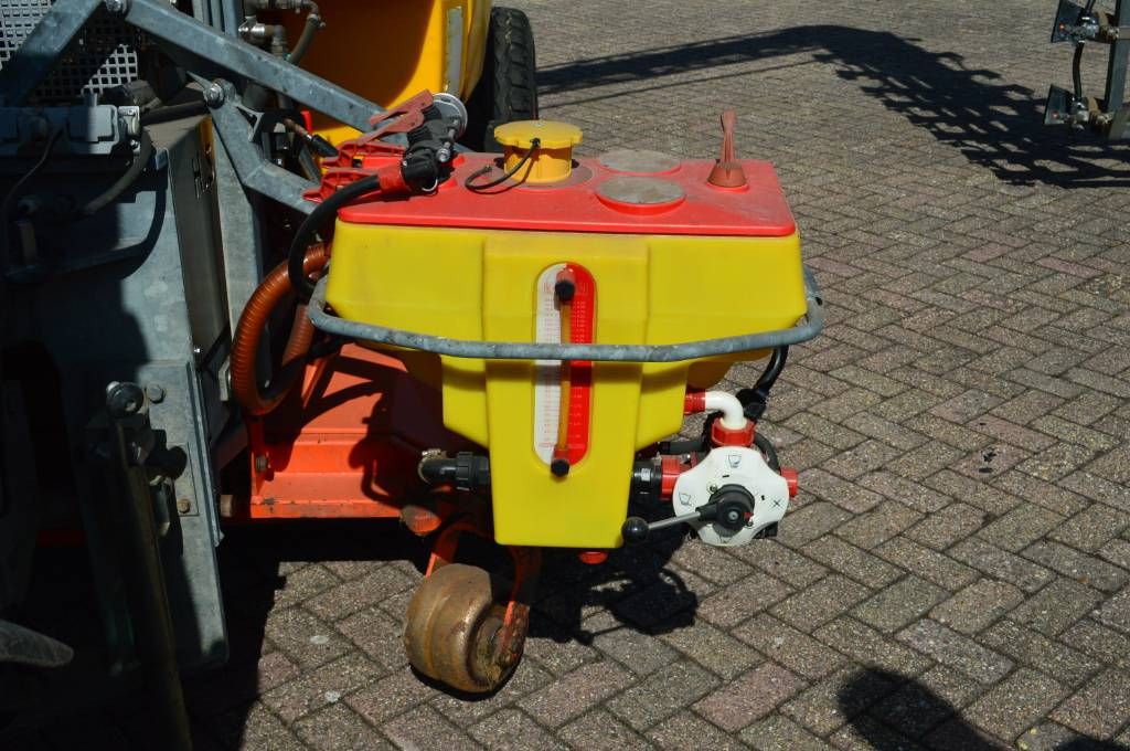 H.S.S. CF2000-3NG Boomgaardspuit 3-rijer