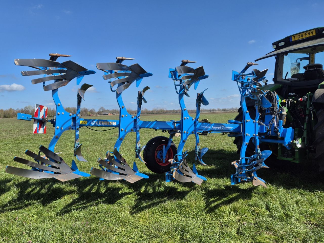 Lemken Juwel 7 strokenrister 4 schaar ploeg
