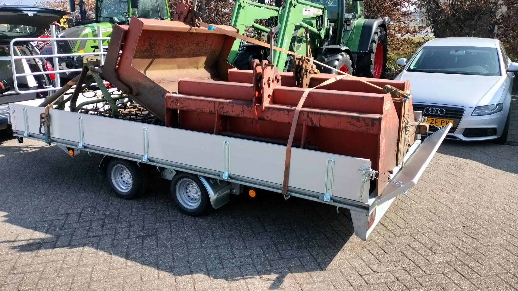 PIJNAPPEL PTA-2003, Bjr.: 2024 / 2.000 Kg. // van 1ste eigenaar.