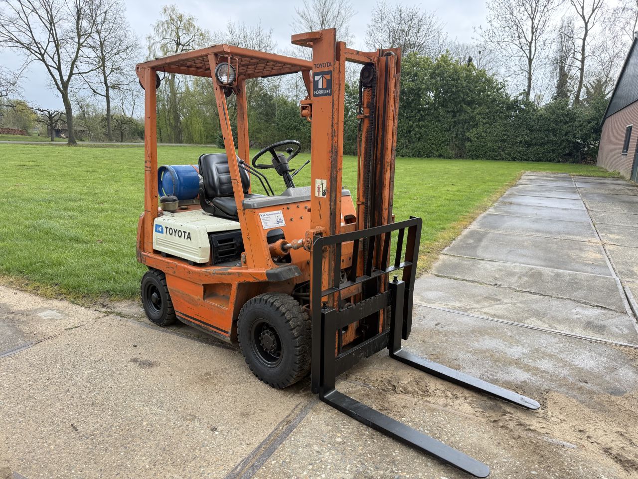 Toyota 1400kg LPG heftruck - automaat - luchtbanden