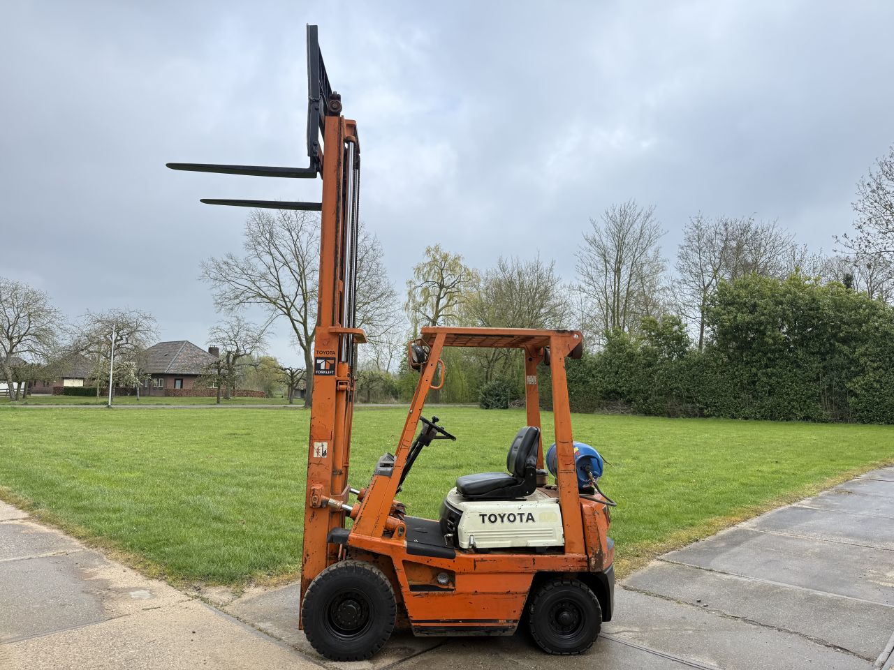 Toyota 1400kg LPG heftruck - automaat - luchtbanden
