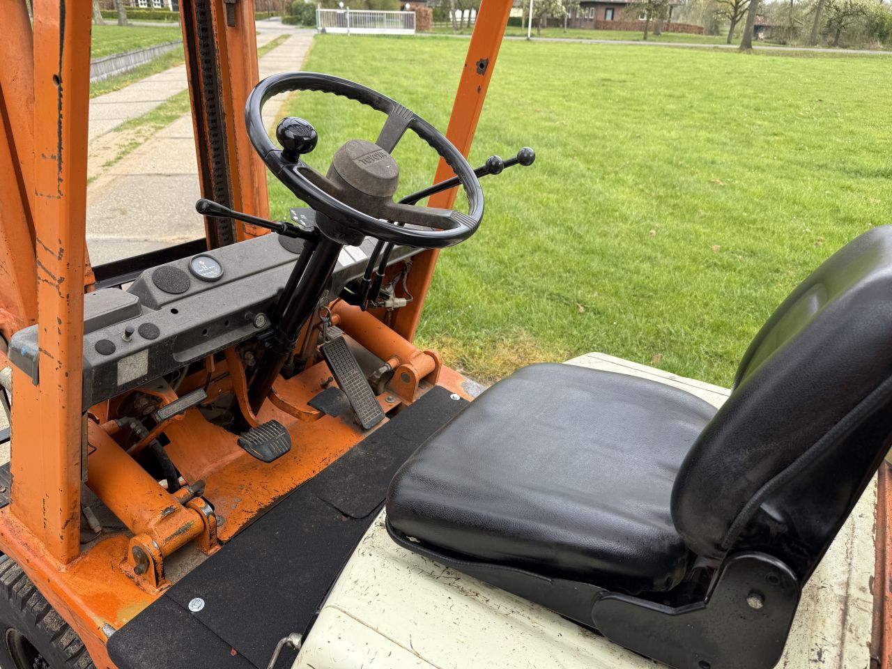 Toyota 1400kg LPG heftruck - automaat - luchtbanden