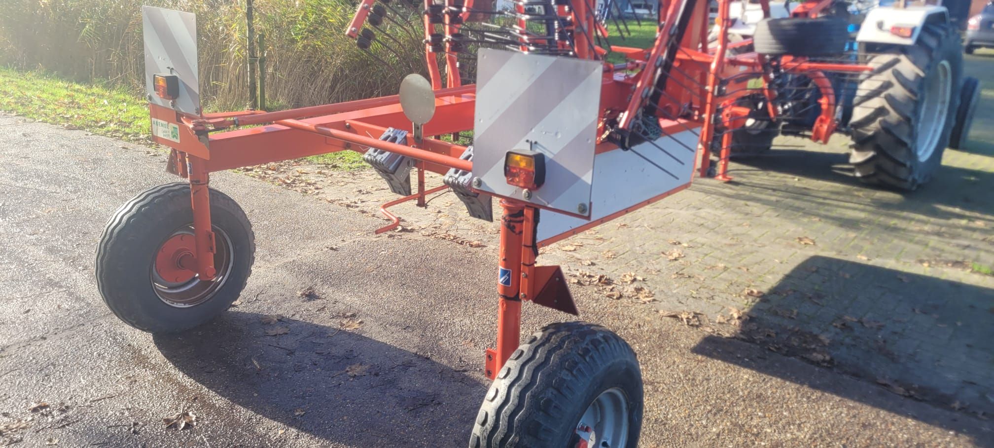 Te Koop Kuhn GA7501 en GA 8521