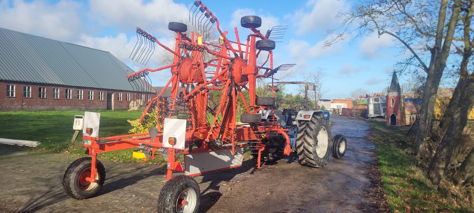 Te Koop Kuhn GA7501 en GA 8521