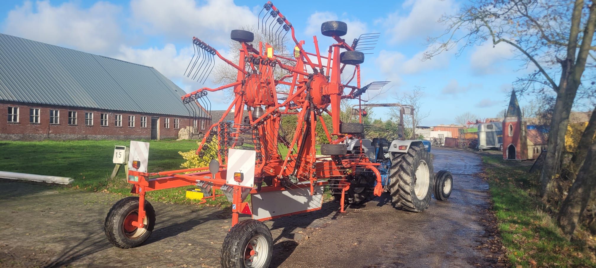 Te Koop Kuhn GA7501 en GA 8521