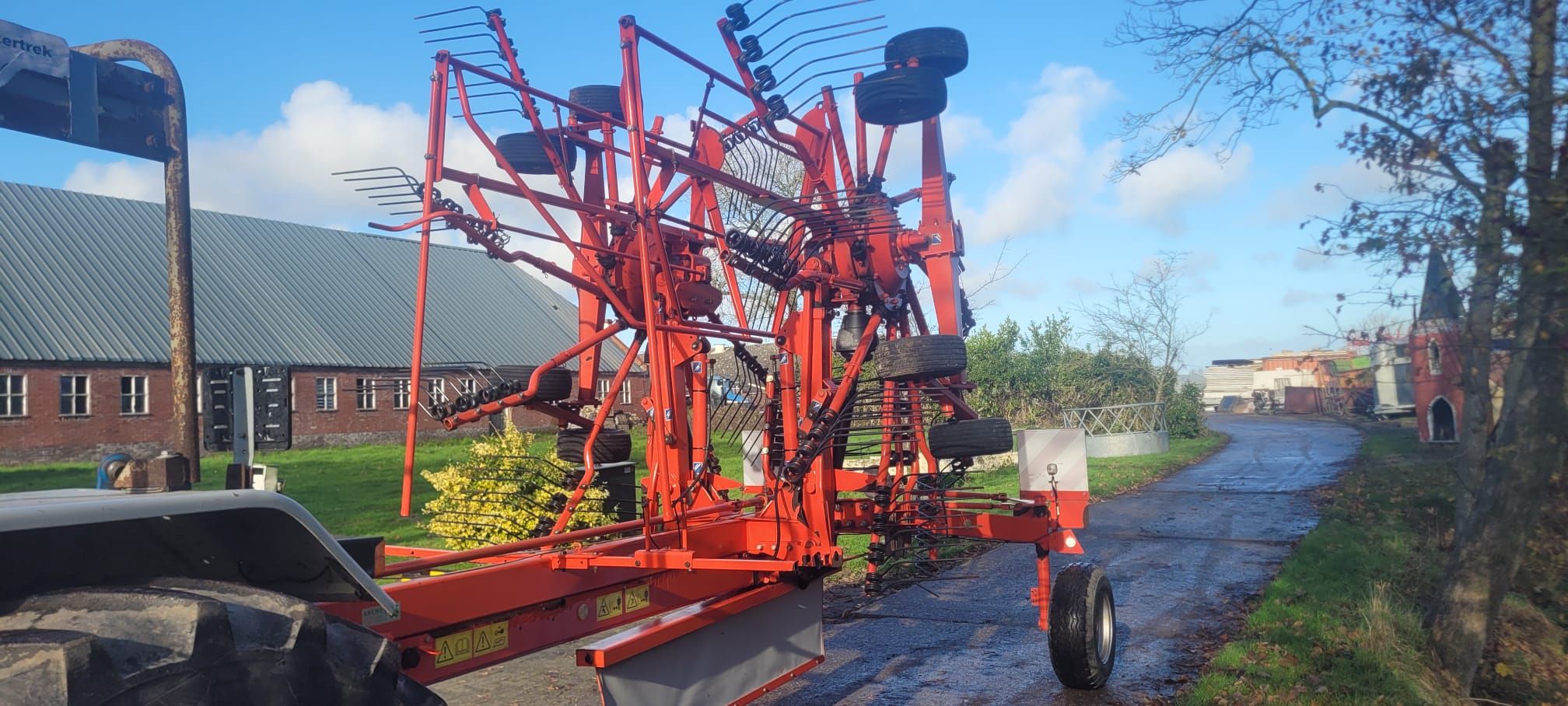 Te Koop Kuhn GA7501 en GA 8521