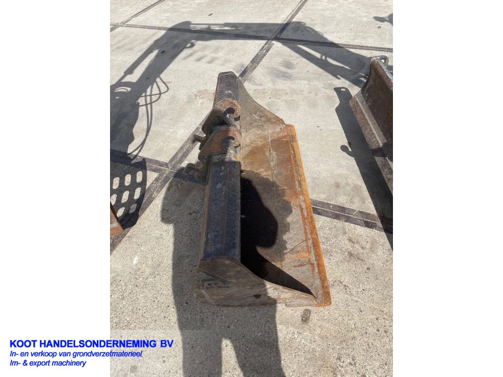 Hitachi Zx 27 (Top) + Sorteergrijper