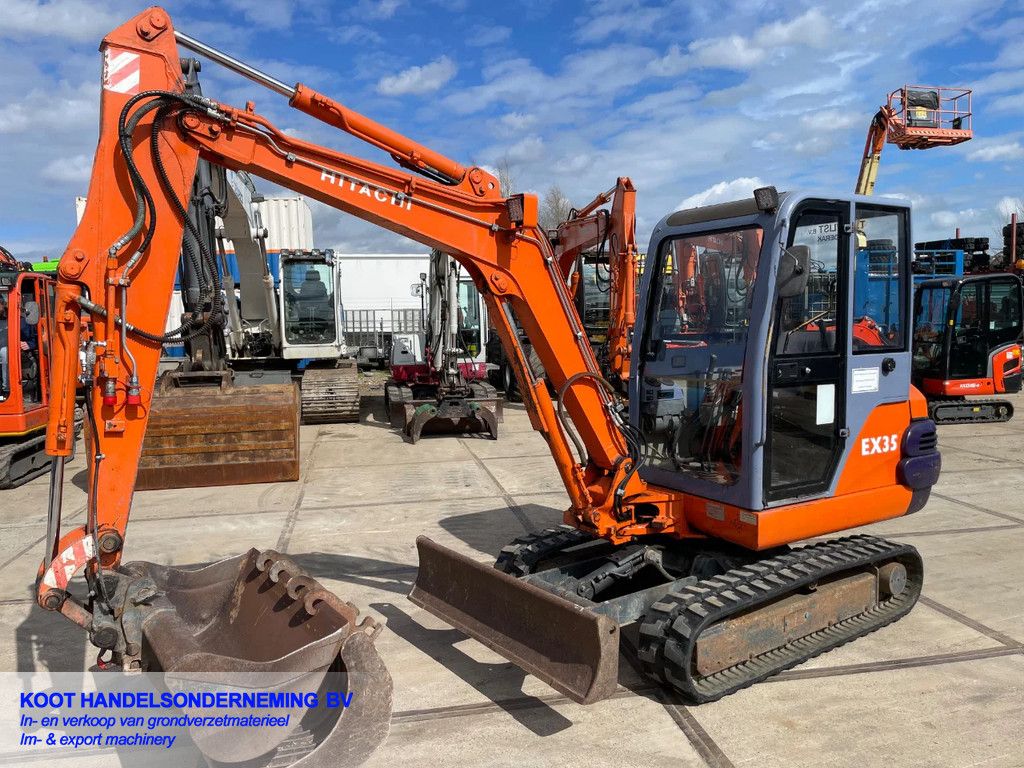 Hitachi Airman EX 35 3 Bakken Top