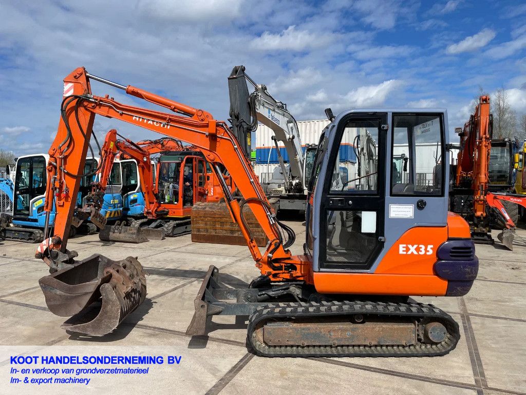 Hitachi Airman EX 35 3 Bakken Top