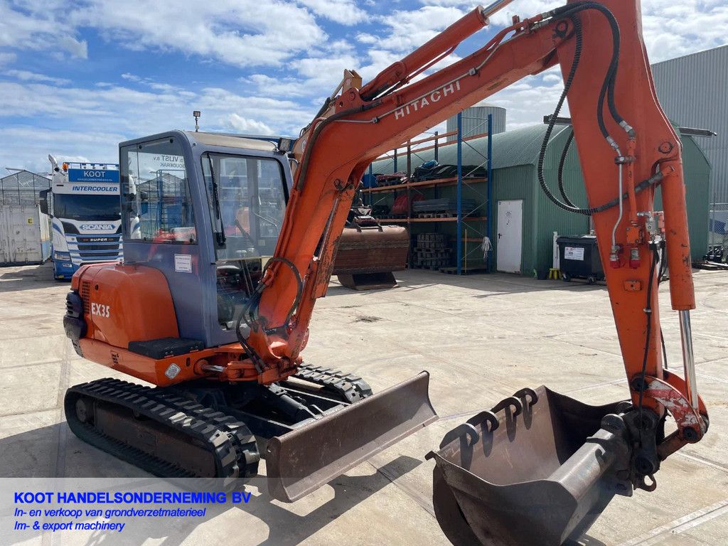 Hitachi Airman EX 35 3 Bakken Top