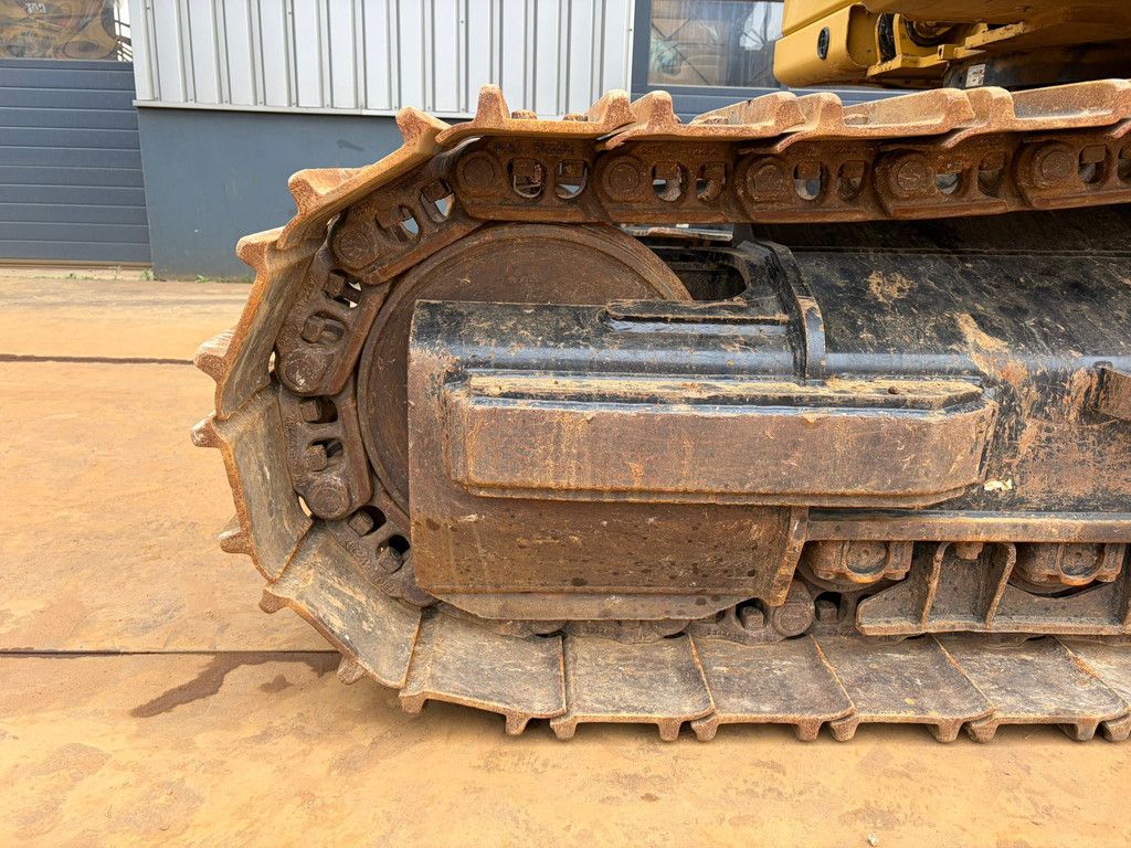 Caterpillar 330GC - 07H LRC - Tier 2 engine