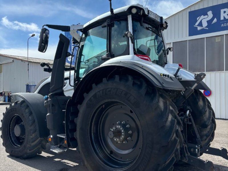 Valtra Q265