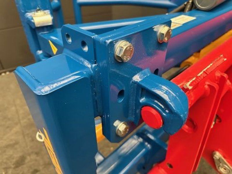 Göweil Rundballengreifer RBG160 1,10-1,60m Euroaufnahme