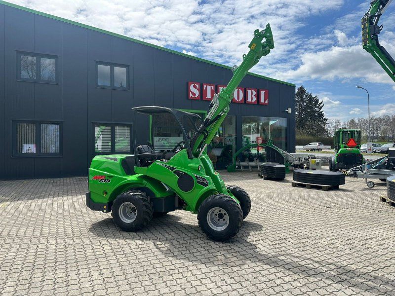 Avant 735 Multifunktionslader AKTION
