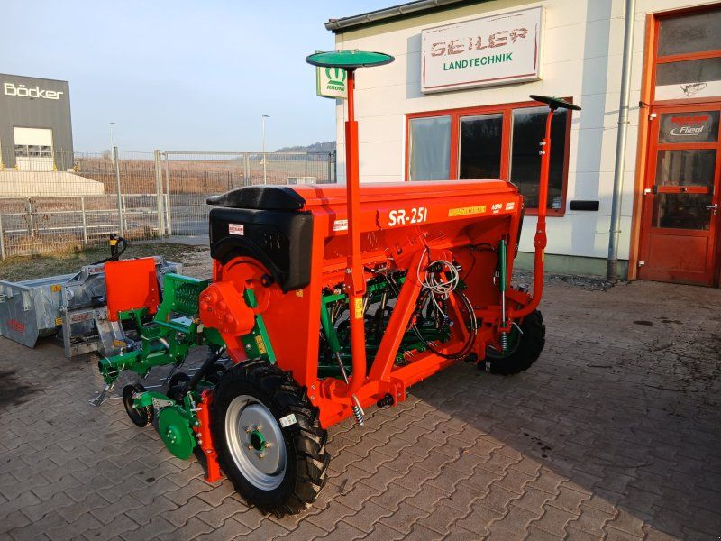 Agro-Masz SR 251 Doppelscheibenschare + Andruckrollen