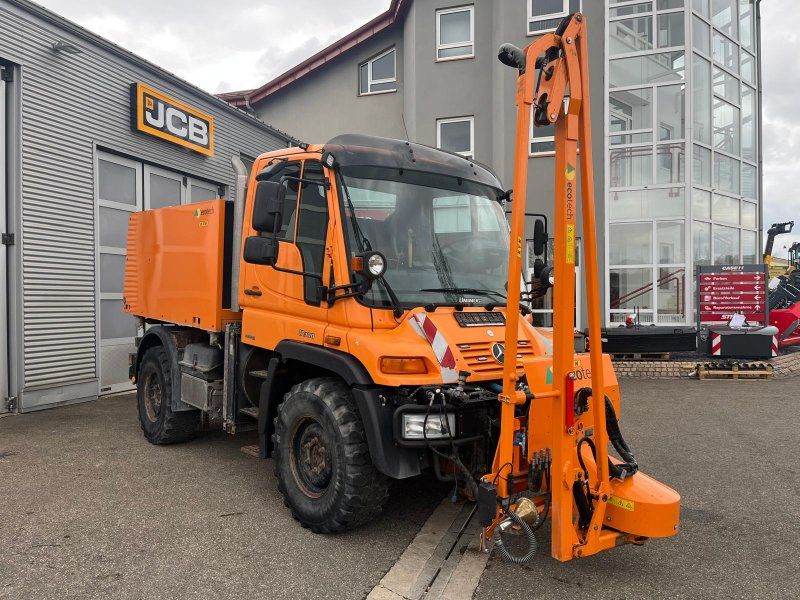 Mercedes-Benz U300 + ecotech Multiwash Wassertank & Gießarm