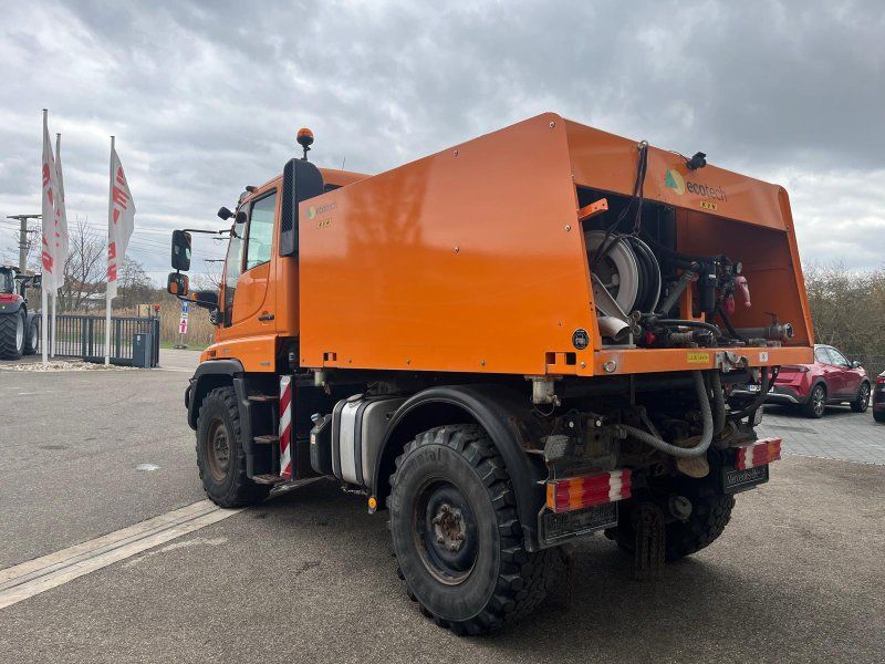 Mercedes-Benz U300 + ecotech Multiwash Wassertank & Gießarm