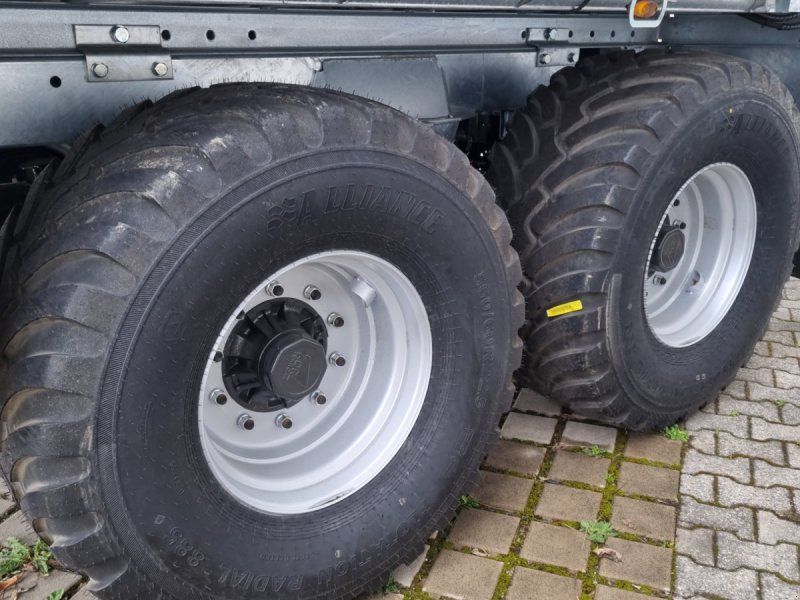 Fliegl Gigant ASW 256 C