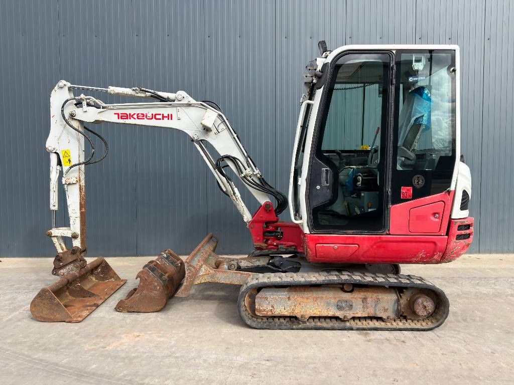 Takeuchi TB230
