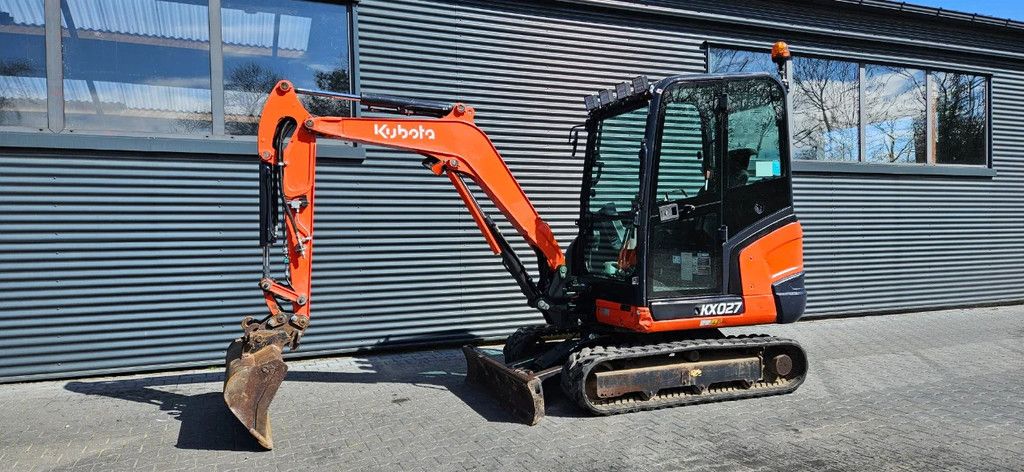 Kubota KX027-4