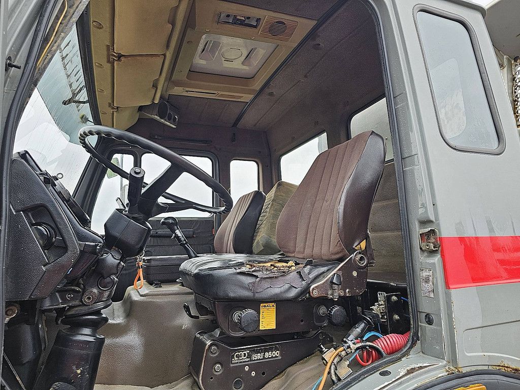 MERCEDES-BENZ 3335 K 8x4 full steel man.