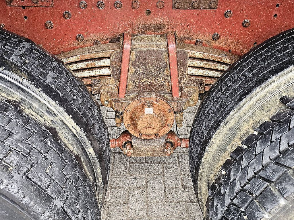 MERCEDES-BENZ 3335 K 8x4 full steel man.