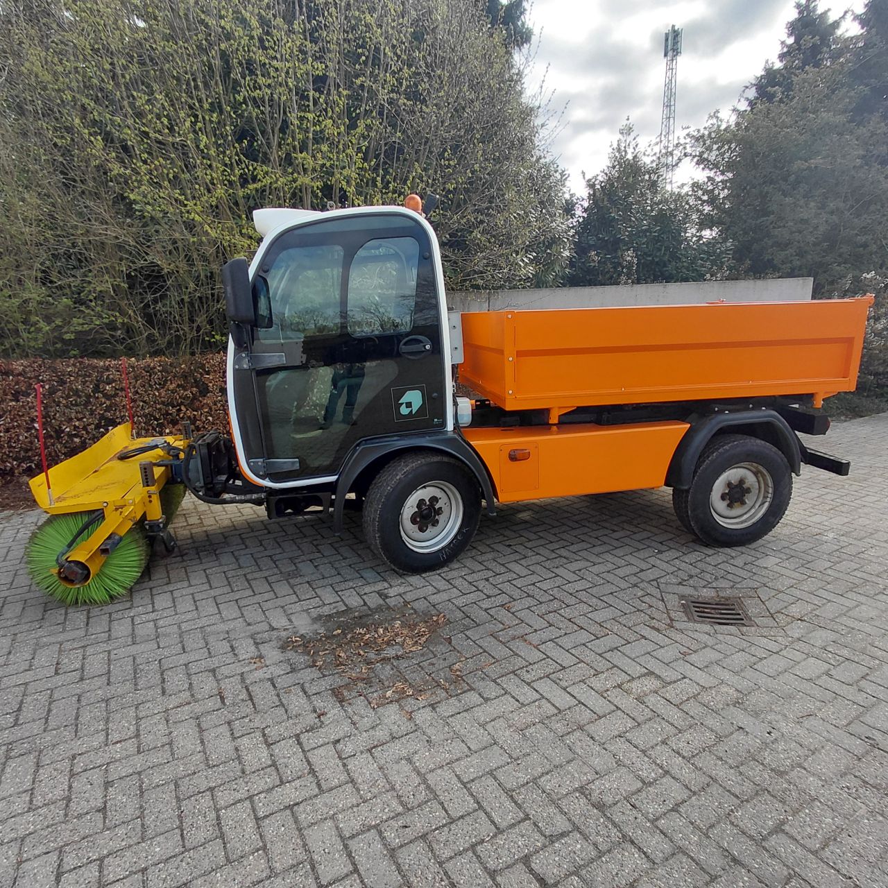 Ausa m250 h veegauto / kiepauto