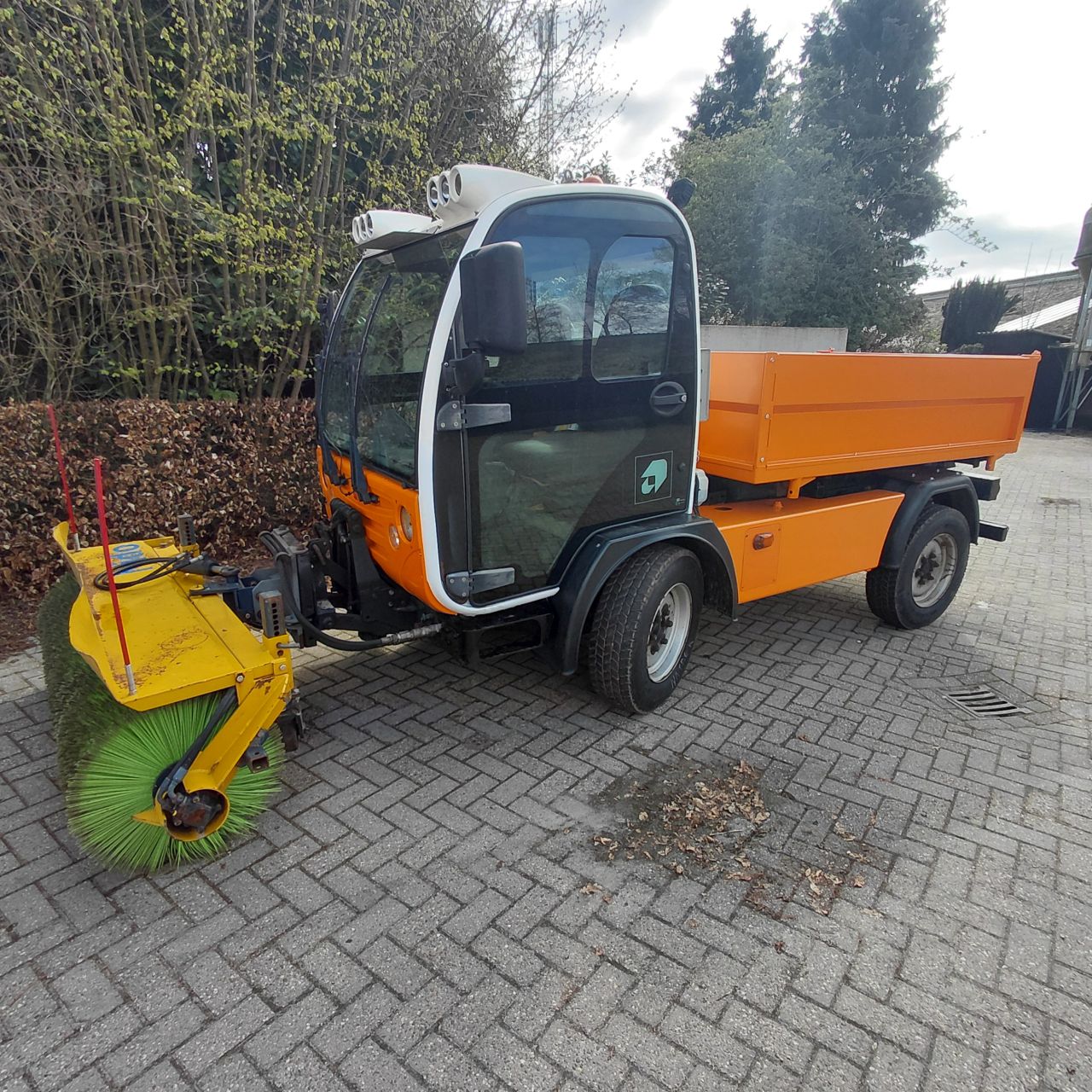 Ausa m250 h veegauto / kiepauto