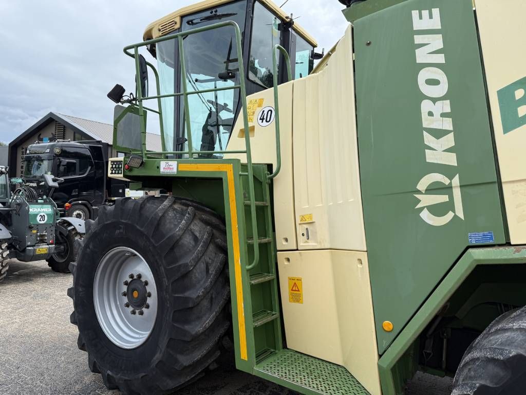 Krone Big X V8